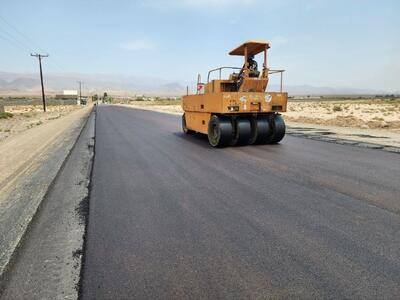 ۷ کیلومتر از محور سامان_جعفرآباد در محدوده راهداری استان قرار دارد
