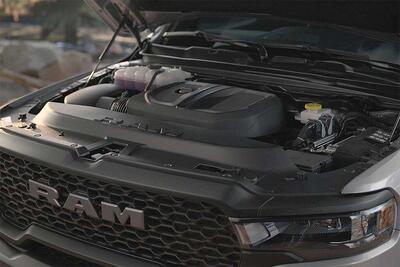 چرا حذف موتور V8 همی از پیکاپ رم اشتباه بزرگی بود؟ - پدال