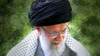 پزشک رهبری انقلاب: همسر حضرت آقا به خانواده افراد محروم سرکشی می‌کند بدون این‌که کسی بداند ایشان چه کسی هستند