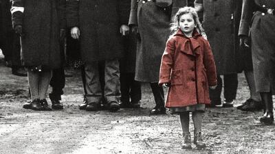 معنای دخترک با پالتوی قرمز در Schindler's List از زبان استیون اسپیلبرگ