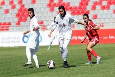 پاداش مردان ۲۷ برابر پاداش زنان / زنان فوتبالیست فقط ۲۰۰ یورو پاداش گرفتند