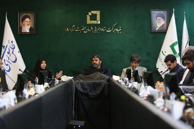 امضای تفاهم‌نامه همکاری 600 میلیارد تومانی جهت راه‌اندازی نیروگاه‌های خورشیدی در شهرستان مبارکه به همت بنیاد برکت - سایت خبری اقتصاد پویا