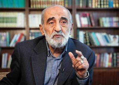 حمله شریعتمداری به عراقچی: وزیر خارجه گفته «ما قصد محو کردن اسرائیل از جغرافیای جهان را نداشته‌ایم»؛ باید می‌گفت معتقدیم که «اسرائیل باید از صفحه روزگار محو شود»