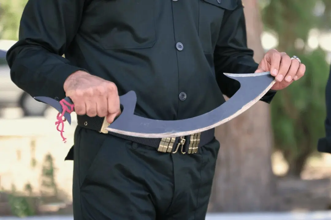 رونمایی از ۷۵ قبضه سلاح غیرمجاز مکشوفه در استان البرز | تصاویر