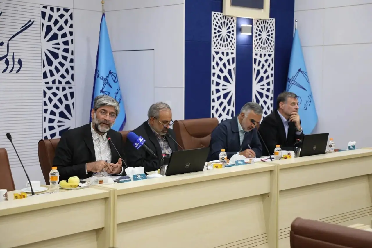 تاکید رئیس کل دادگستری استان تهران بر تقویت همافزایی قوای مقننه و قضاییه